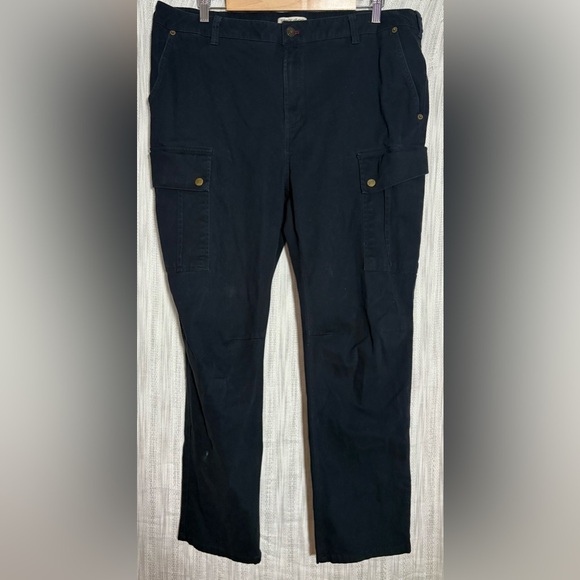FRYE AND CO. Men's Dark Cargo Pants - Picture 1 of 4